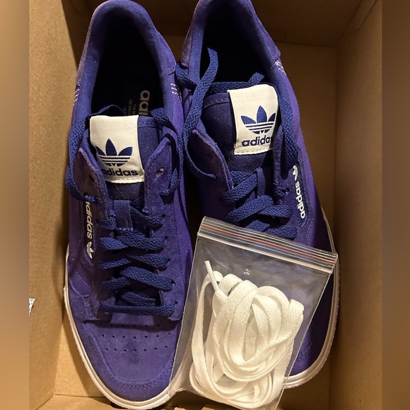 Adidas Continental Skate Shoe - Picture 1 of 12